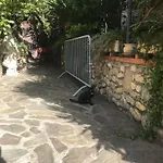 Hébergements à La Rive, Accueil Ouvert Tous Les Jours Jusqu'à 20h00 Dernier Délai, Depuis 30 Ans ! Réserver Ici Svp ! Merci ! Aucun Règlement à Distance Accepté, Paiement Par Cb, Espèces, Chèque Ou Chèques-vacances Impérativement à La Remise Des Clef Hotel *