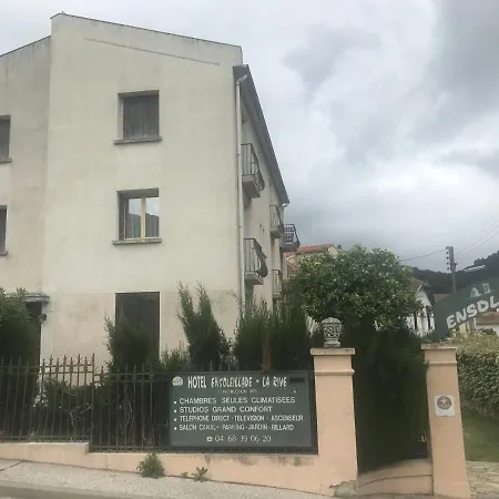 Ξενοδοχείο Hebergements A La Rive, Accueil Ouvert Tous Les Jours Jusqu'a 20h00 Dernier Delai, Depuis 30 Ans ! Reserver Ici Svp ! Merci ! Aucun Reglement A Distance Accepte, Paiement Par Cb, Especes, Cheque Ou Cheques-vacances Imperativement A La Remise Des Clef *
