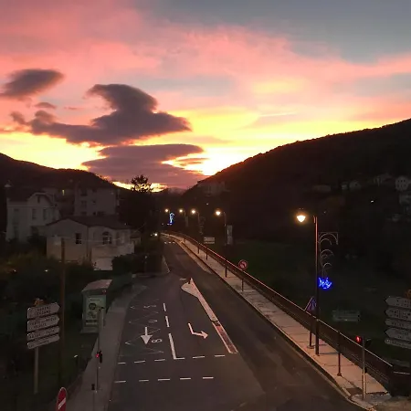 Hebergements A La Rive: Accueil Chaleureux Et Paiement Flexible * Amelie-les-Bains-Palalda
