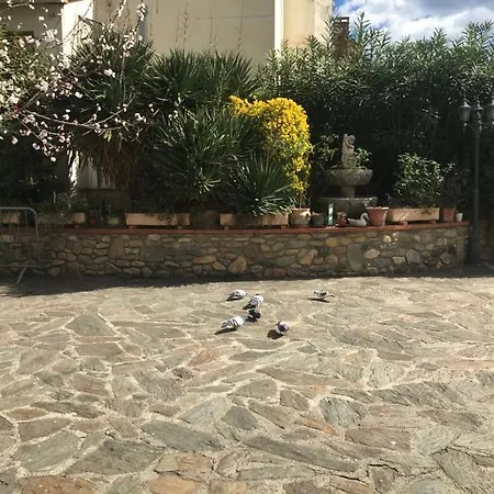 Hébergements à La Rive, Accueil Ouvert Tous Les Jours Jusqu'à 20h00 Dernier Délai, Depuis 30 Ans ! Réserver Ici Svp ! Merci ! Aucun Règlement à Distance Accepté, Paiement Par Cb, Espèces, Chèque Ou Chèques-vacances Impérativement à La Remise Des Clef Hotel