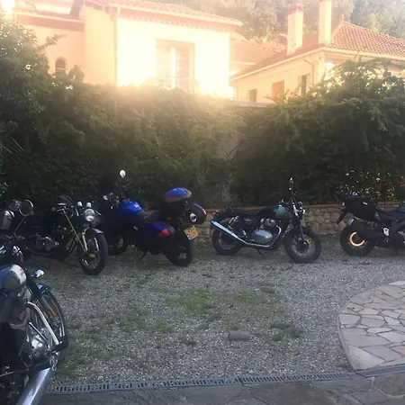 Hotel Hebergements A La Rive: Accueil Chaleureux Et Paiement Flexible Amelie-les-Bains-Palalda